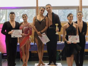 Première place en Adultes